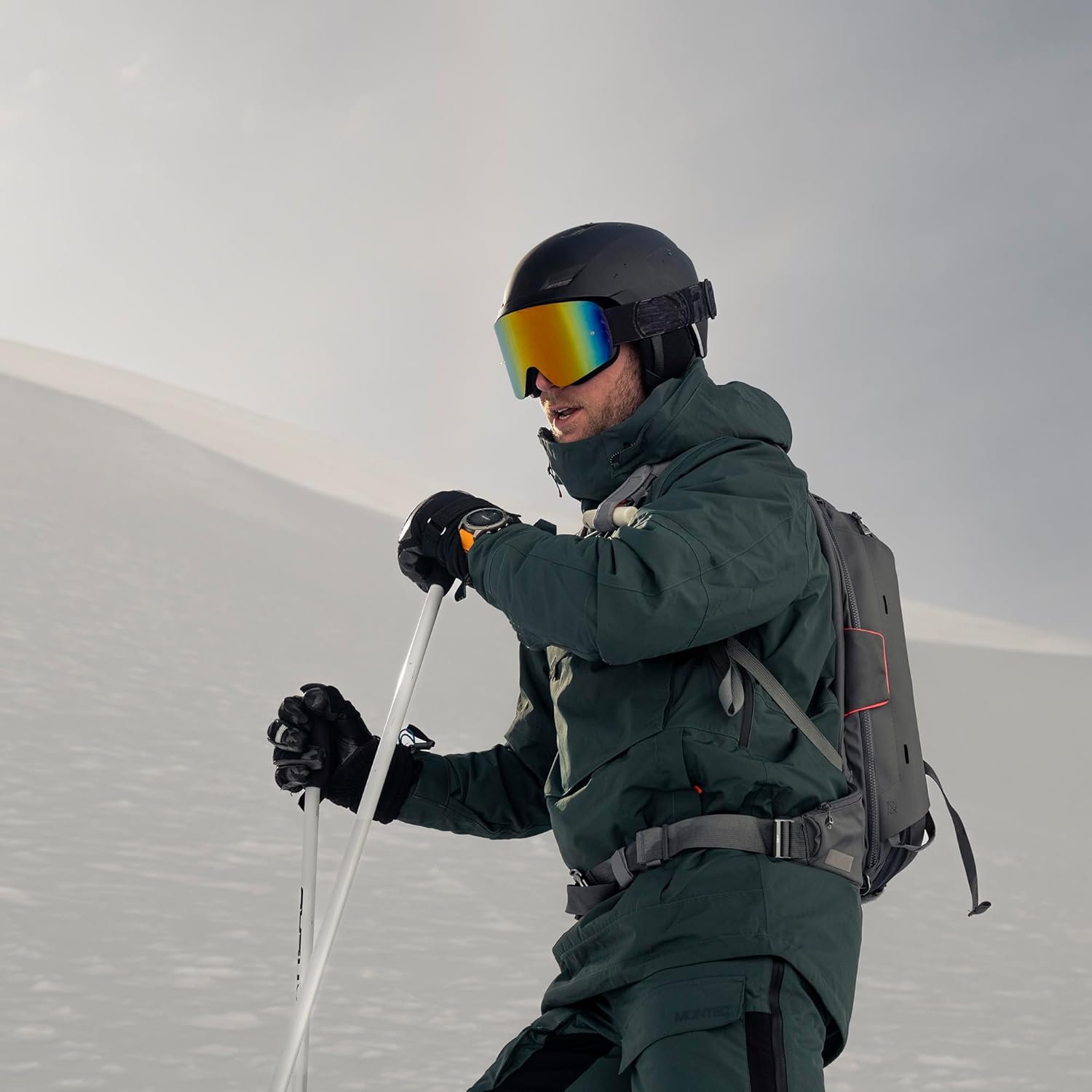 Garmin fēnix® 8 – 47 mm, AMOLED, Sapphire, Premium Multisport GPS Smartwatch, Long-Lasting Battery Life, Dive-Rated, Built-in LED Flashlight, Titanium with Spark Orange/Graphite Band - Image 3