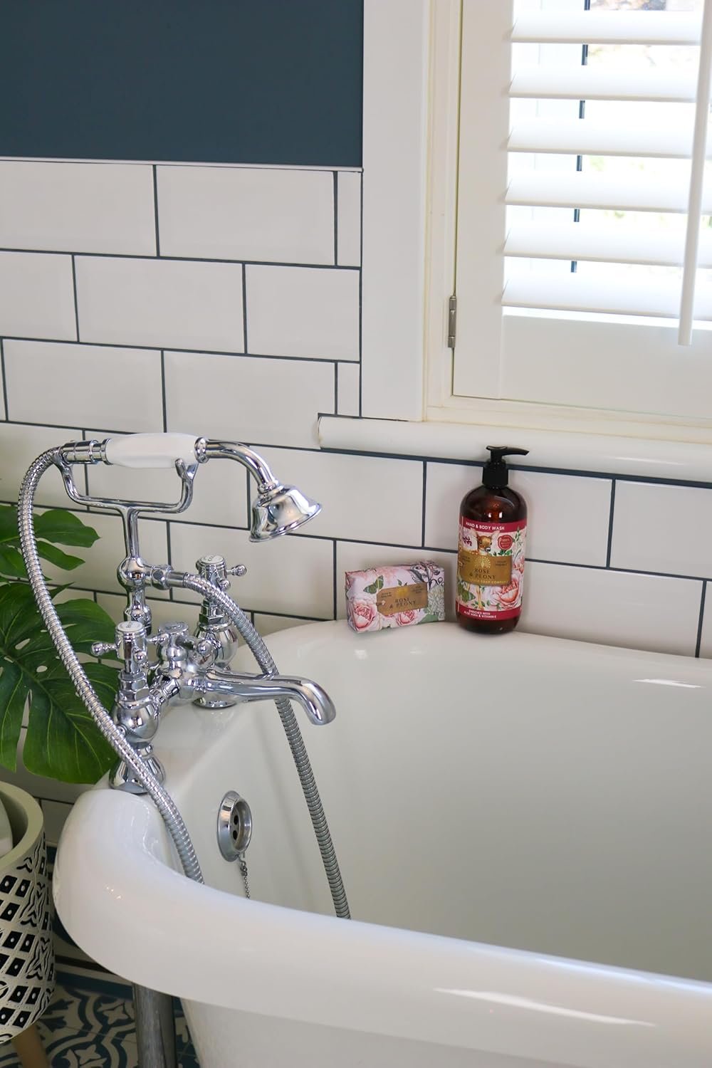 The English Soap Company Anniversary Hand Cream, Luxury Rose Hand Cream, Moisturising Hand Cream for Men & Women, Rose & Peony Scent 2.54 fl oz - Image 5