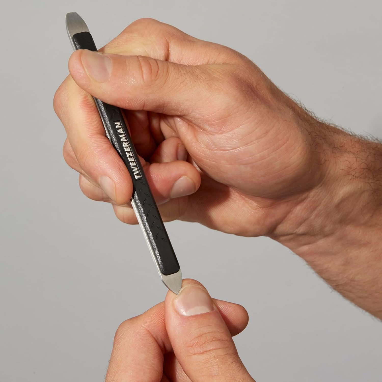 Tweezerman Essential Grooming Kit, EA (4087-MG), 1 Count - Image 3