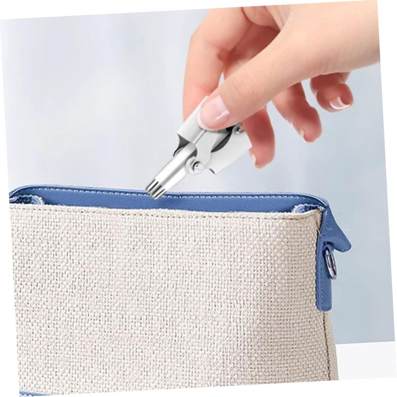 2Pcs Manual Nose Hair Trimmer for Men Portable Nose Hair Removal Tool Precision Blade Design for Safe and Comfortable Trimming for Travel and Home Use - Image 6