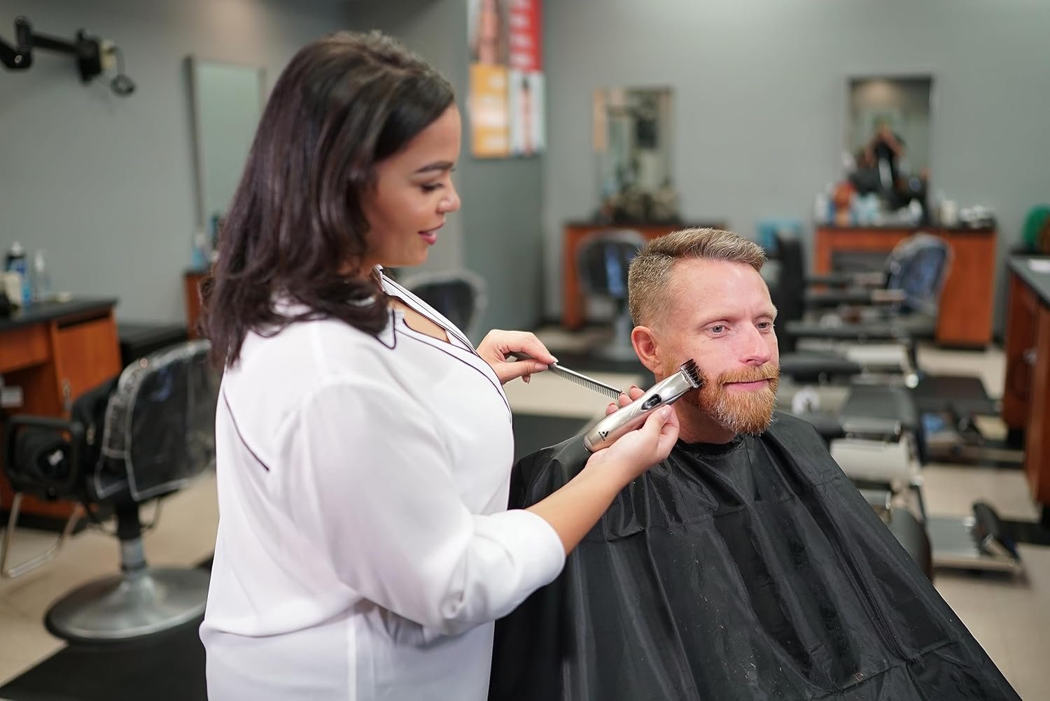 Andis 32810 Slimline Pro Cord/Cordless Beard Trimmer, Lithium Ion T-Blade Trimmer, Close Cutting T-Blade Zero Gapped, Chrome - Image 6