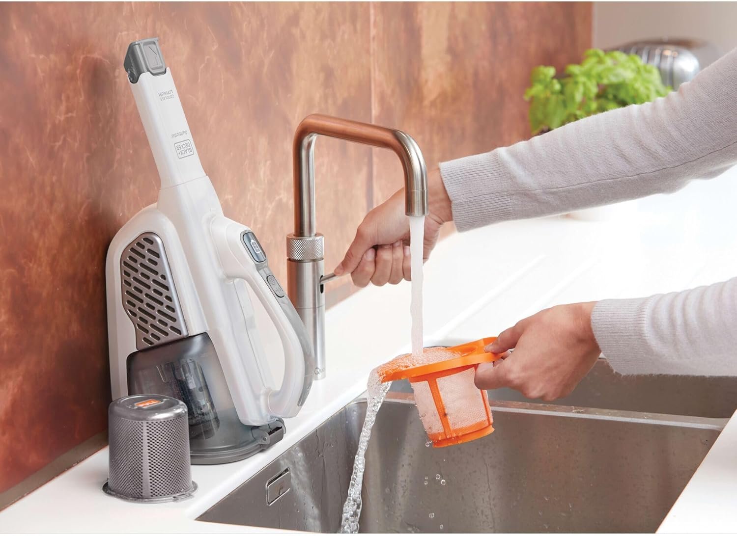 BLACK+DECKER Dustbuster Handheld Vacuum, Cordless, AdvancedClean+, White (HHVK320J10) - Image 9