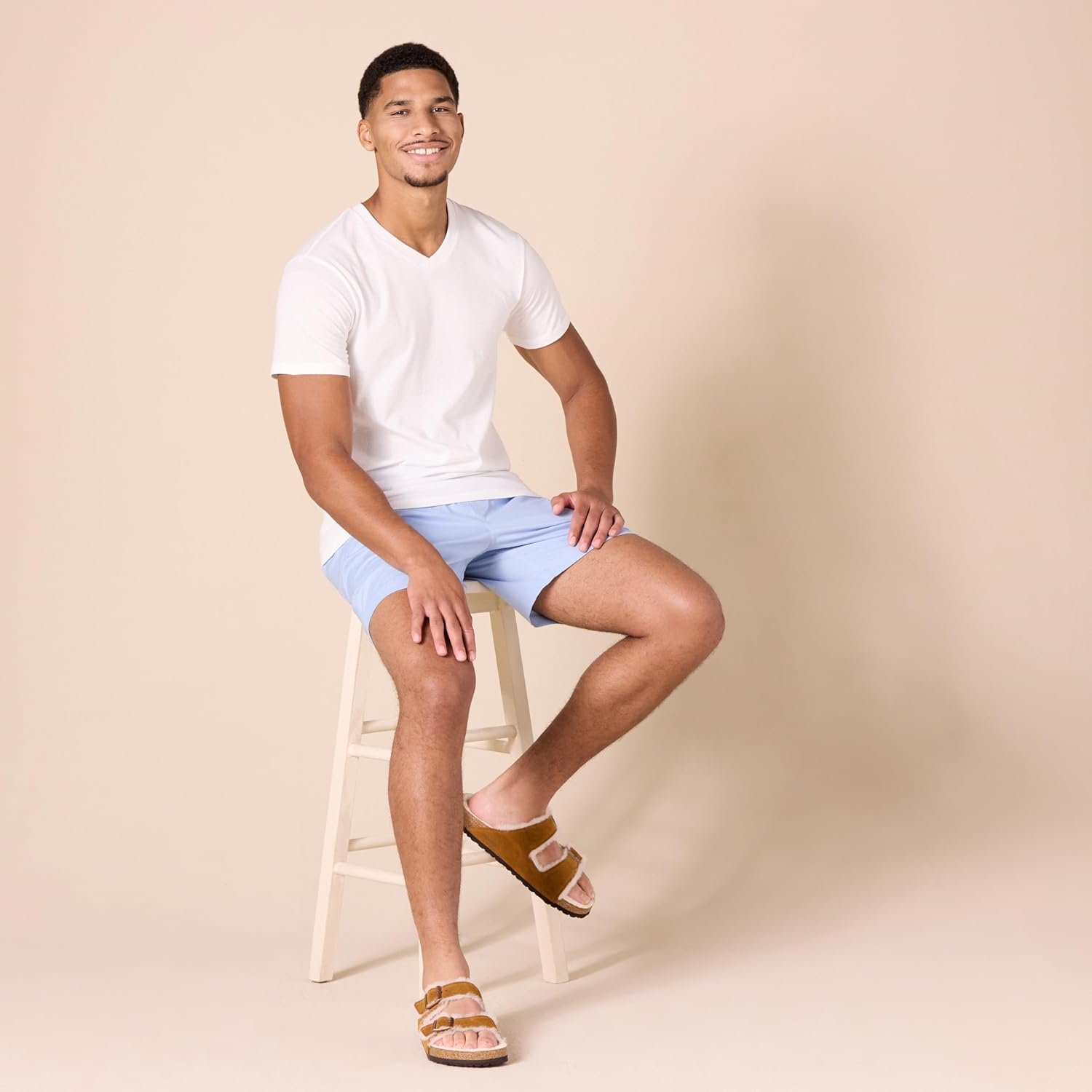 Amazon Essentials Men's V-Neck Undershirt, Breathable, Cotton, Pack of 6 - Image 6