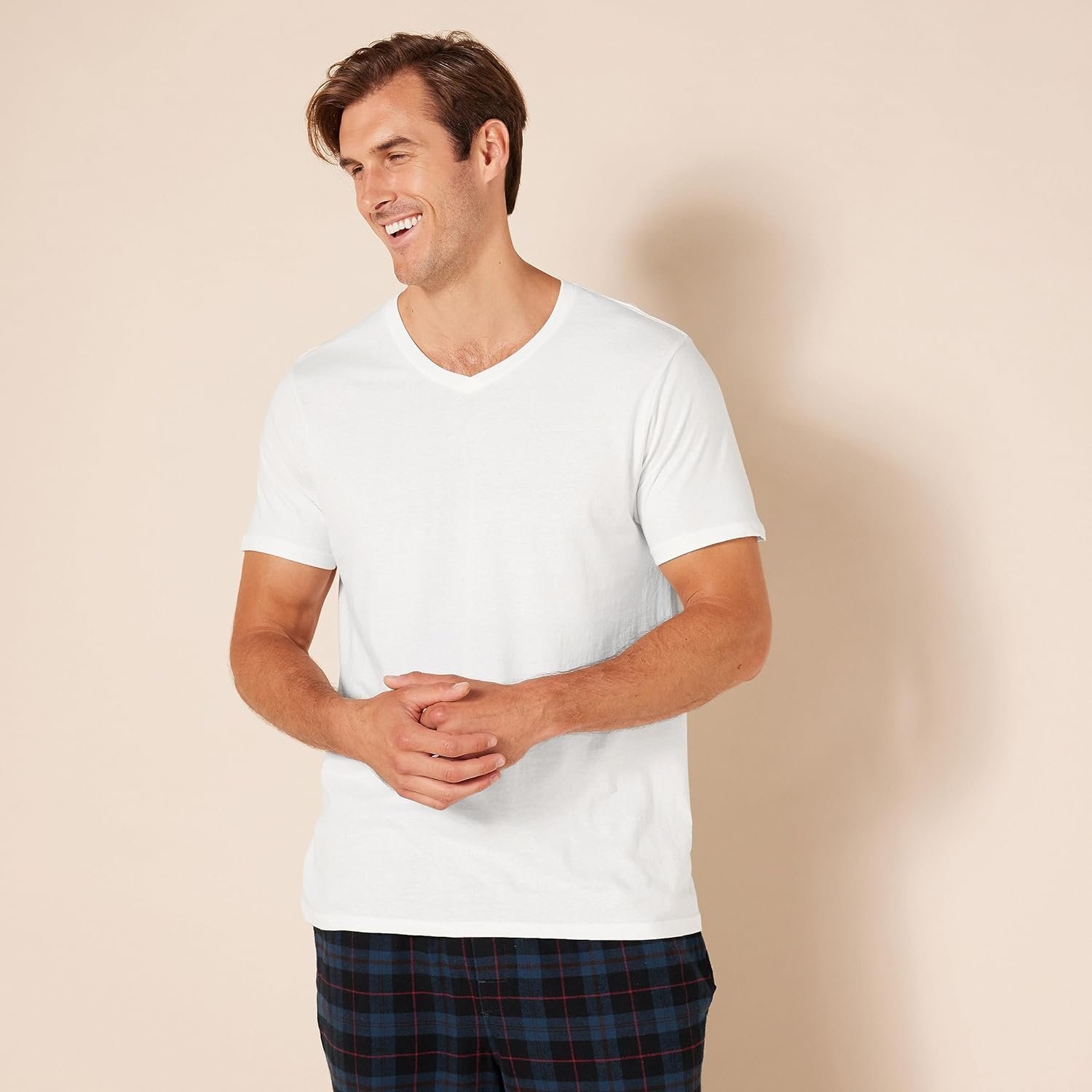 Amazon Essentials Men's V-Neck Undershirt, Breathable, Cotton, Pack of 6 - Image 7