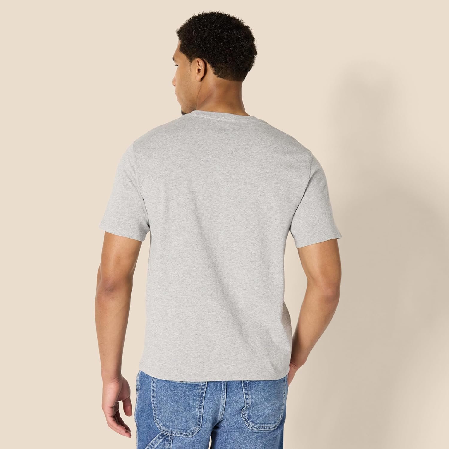 Amazon Essentials Mens Relaxed-Fit Heavyweight Cotton Pocket T-Shirt - Image 3